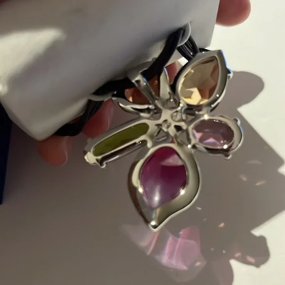 Signed/ Swarovski Crystal/ Flower/ Heritage Pendant/Necklace- brand new in box